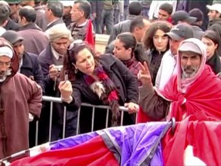 Tunisie: manifestation devant le bureau du Premier ministre