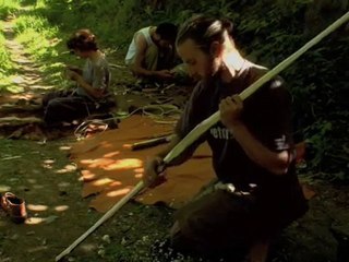 Maîtrisez l'Autonomie en Plein Air 🌿 : Techniques Essentielles pour la Nature