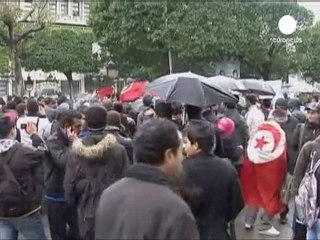 Tunisia: ministro denuncia complotto contro sicurezza Stato