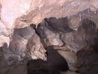 Grotte de la falaise