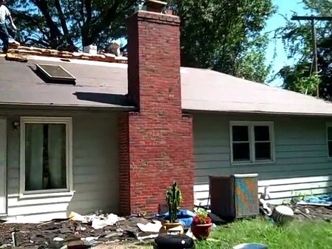 Roof replacement in Roeland Park 913-706-8710