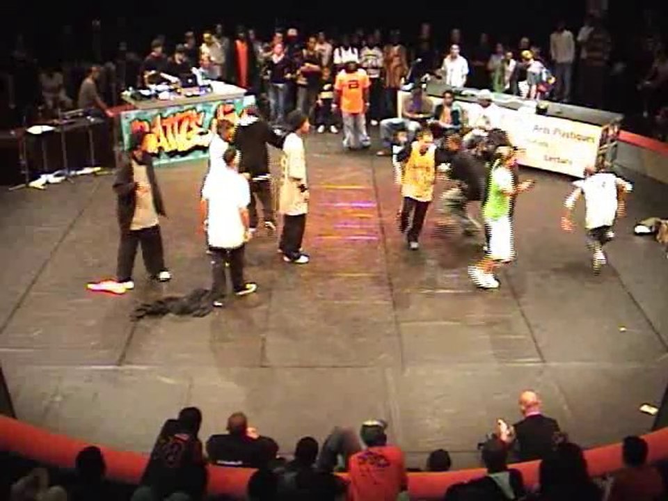 Criminalz Crew vs Hotclan Crew Battle Mix 2007