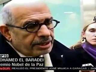 Dirigente opositor regresa a Egipto para liderar la transición política