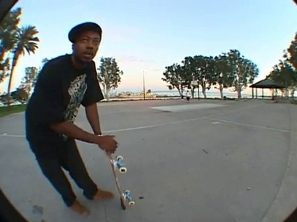 Skateboard Tip Trick - intro 540 cab flip