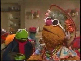 A Muppet Family Christmas Part 1 of 5