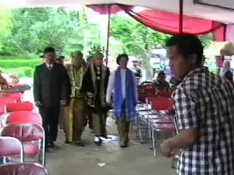 Pernikahan Pak Mujiono
