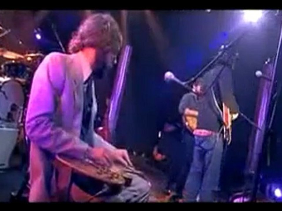 Devendra Banhart performs _Bad Girl_ on De La Semaine