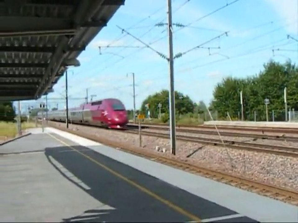 TGV oppositely at 600km.hr !!!!!!!! + TGV Haute Picardie