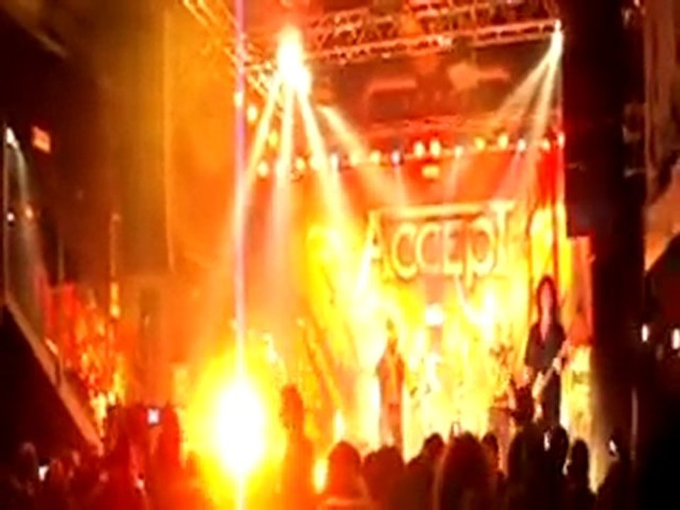 Accept  Opening Live in Milano  27.1.2011 - Teutonic terror
