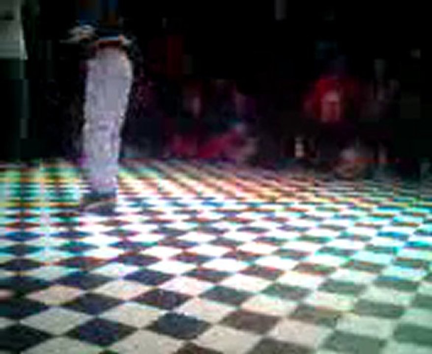 men in break battle juice 2011