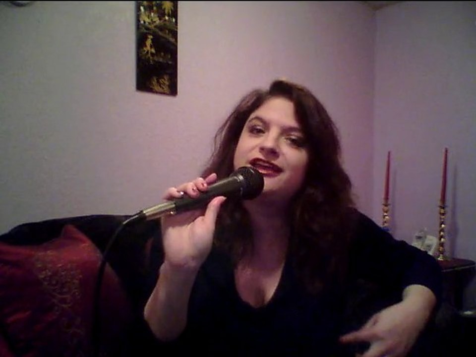 Singing a (COVER) of Good Enough by Evanecense
