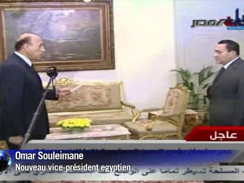 Bras de fer entre les Egyptiens et Hosni Moubarak