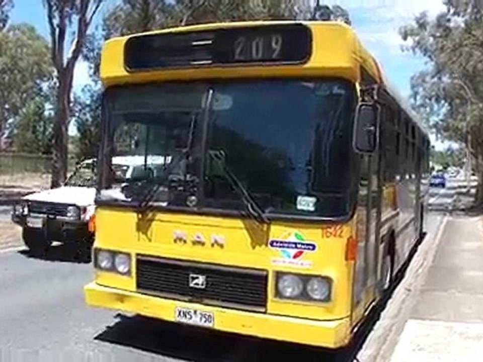 MAN SL202 Volgren on 209