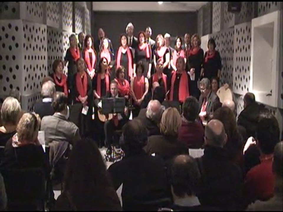 Lezzet almış geçmiyor sevdalı dildardan gönül Ayangil Meşk Gurubu