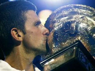 Murray outclassed by champion Djokovic