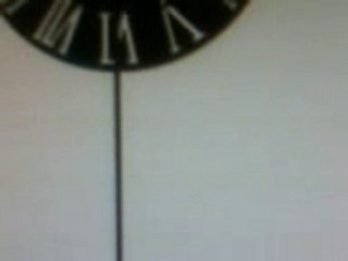 bou thadi sfax pendule tres ancien        . (10)