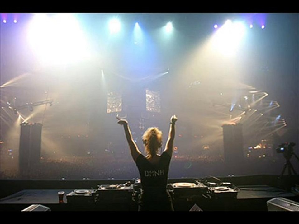 Dj Lady Dana BASS BOOM