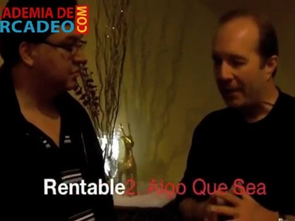 Charles Denney comparte tres consejos con Allan Urizar