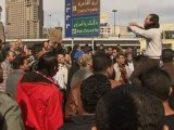 Tension rises in Egypt despite show of force