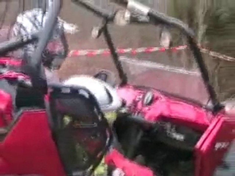 FLO et simon dans le buggy 30.01.2011
