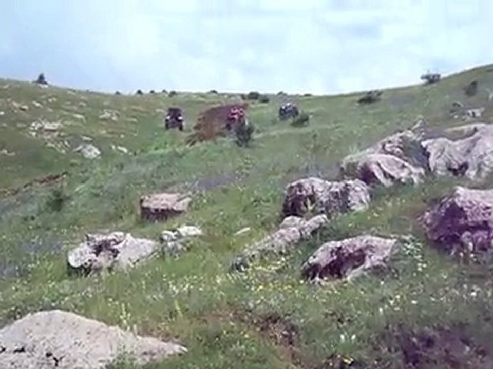 GÜMÜŞHANE KELKİT ÇAMBAŞI KÖYÜ BUYUK DUZ TRAKTÖRLER_01