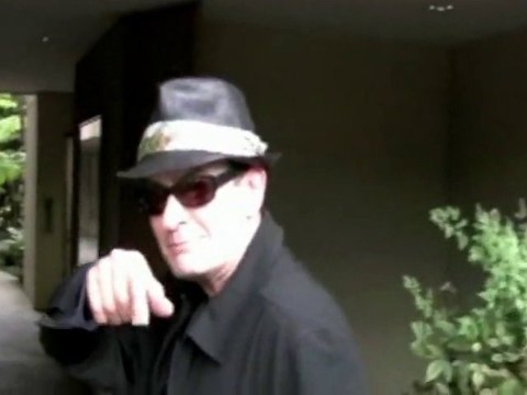 Charlie Sheen heads to rehab