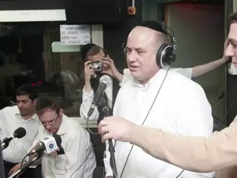 משה לאופר בקול חי אצל יוסי אייזנטל - שיר חדש