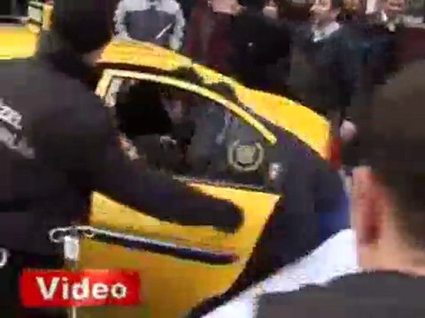 Bakırköy Adliyesi önünde saldırı