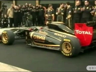 Lotus Renault GP R31 2011 Presentation (Valencia 31.01.11)-2
