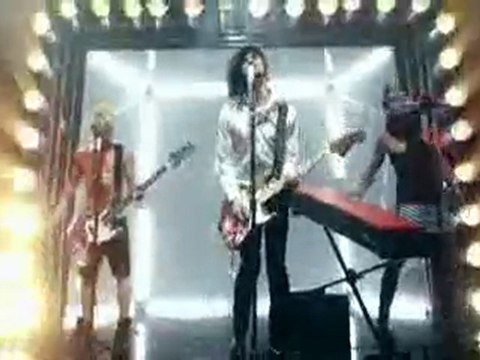 YouTube - Quest Pistols - Я твой наркотик _2010_ NEW_ _HD_