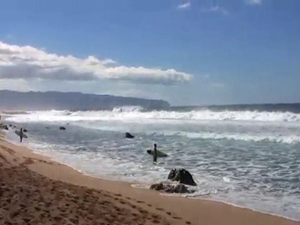 Volcom Pipe Pro 2011 Day 2 Highlights - Irons, Walsh, Hobgood, Gudauskas