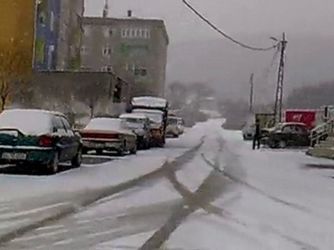 yaşasın kar yağdı