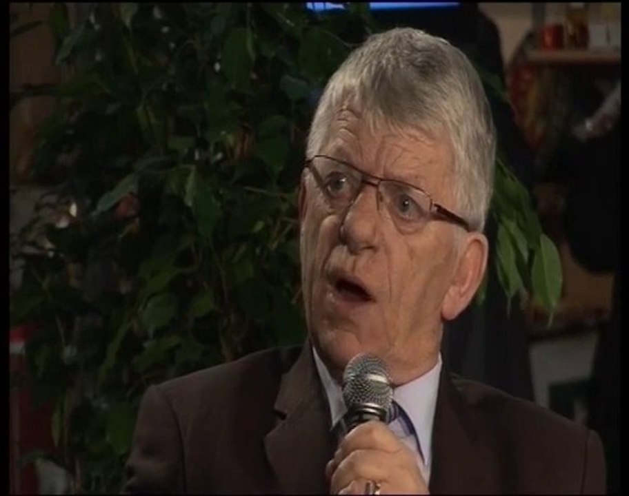 SalonsCE Paris 1 Février 2011 - ITW2 Gremetz