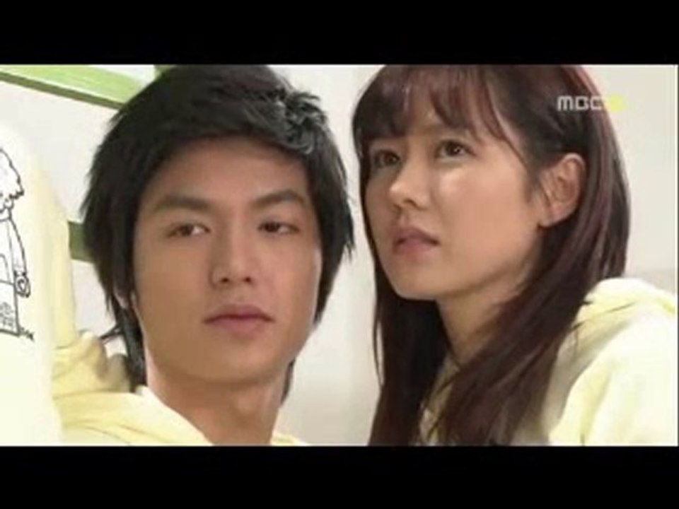 Ahmet Selçuk İlkan  - Sen Bu Şiiri Okurken