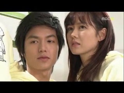 Ahmet Selçuk İlkan - Sen Bu Şiiri Okurken