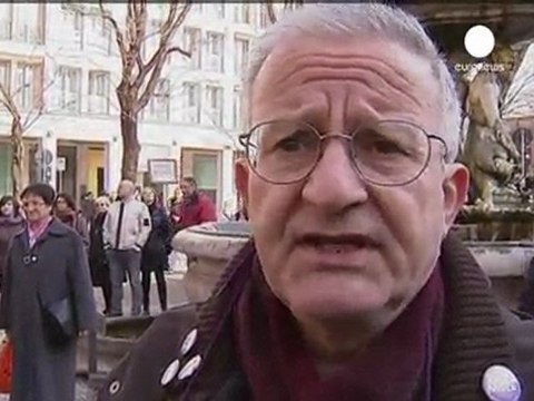 Les Italiens dans la rue, contre le Cavaliere