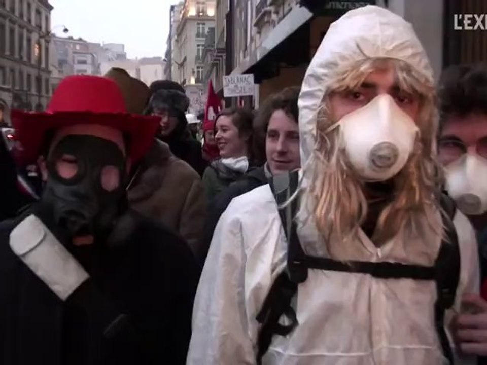 Le collectif "Sauvons les riches" se mobilise contre le gaz