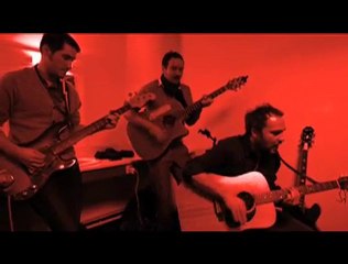 ELISTA - L'AMOUR, LA GUERRE & L'IMBECILE (live acoustique)