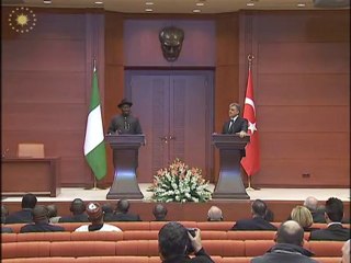 Sn.Gül,Nijerya Cumhurbaşkanı Jonathan ile soruları cevapladı