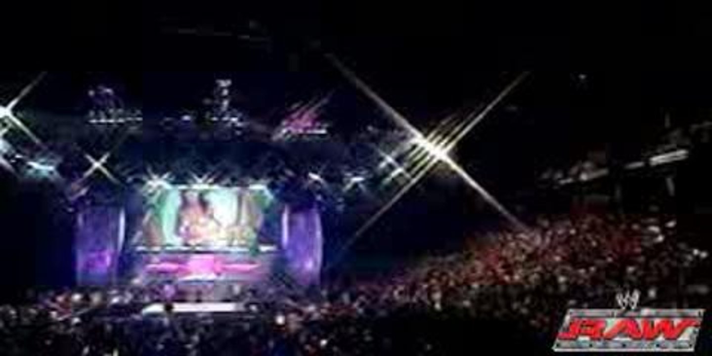 [Wwe Raw] Lita Vs Victoria (Steel Cage)