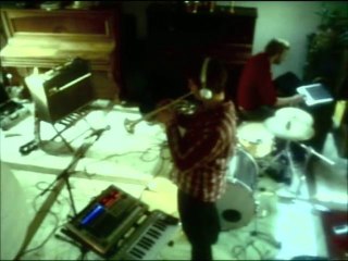 ELEPHANZ playing with a sampler (rehearsal feb 2011)