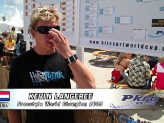 Descargar video: Palmolive Kitesurf World Cup Sankt Peter Ording - PKRA 2010 - Day 2