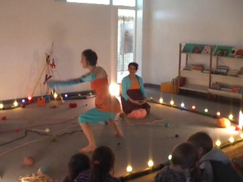 Nanonaka (spectacle pour tout-petits)