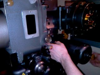 Comment charger une cabine de projection?