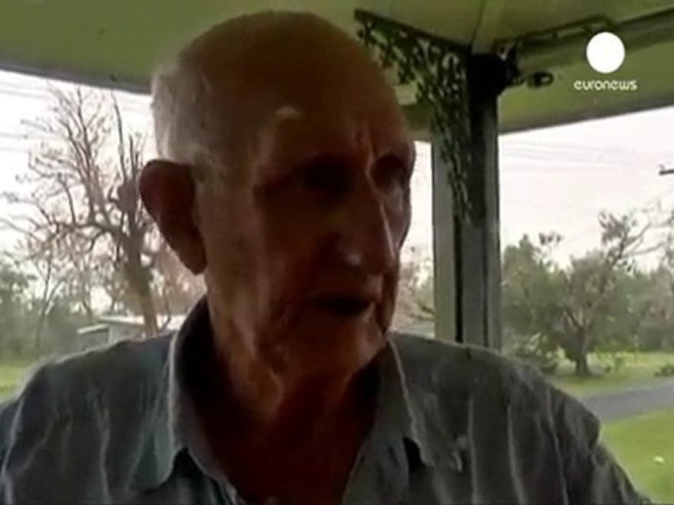 Australie : l'ouragan Yasi fait beaucoup de dégâts...