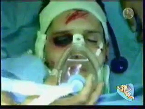 Pub Levi's 1996 hopital (tainted love)