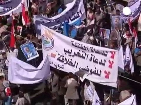 Yémen : pros et anti-Saleh se disputent les rues de Sanaa