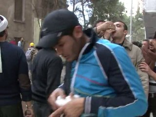 Protesters spurn talks offer as Cairo battle rages