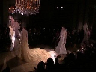 Valentino Spring 2011 Haute Couture Fashion Show (full)