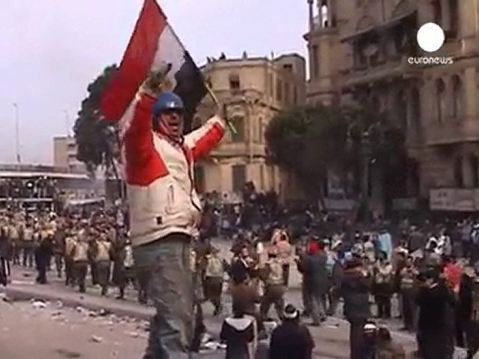 La plaza Tahrir se convierte en un campo de trincheras